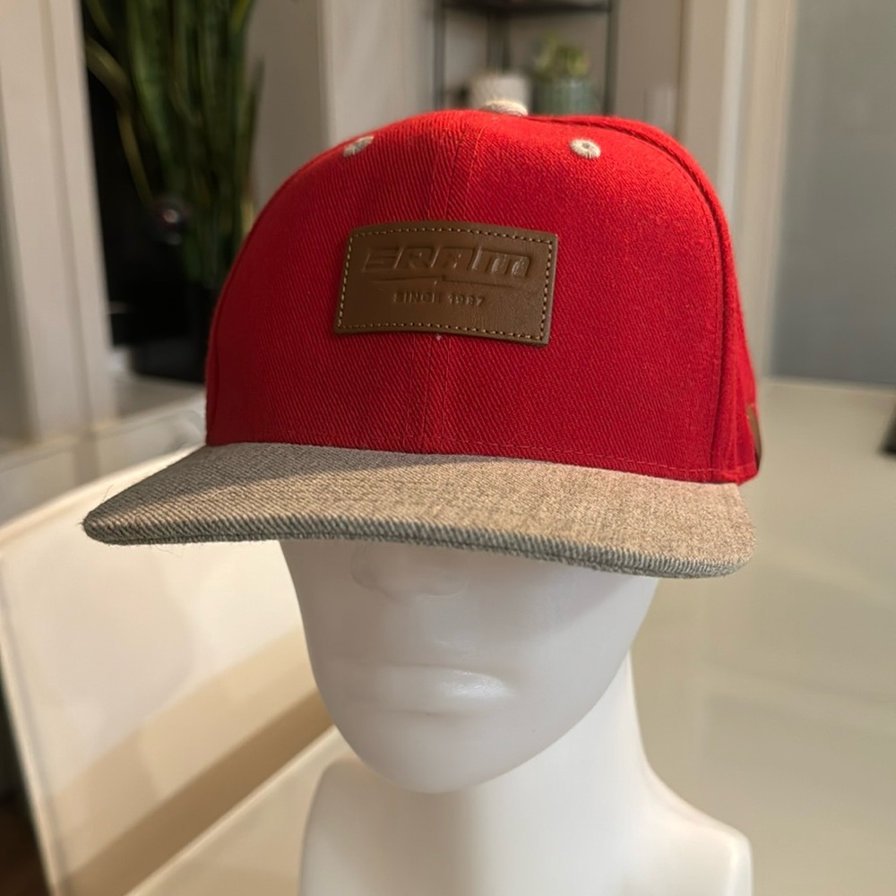 SRAM cap